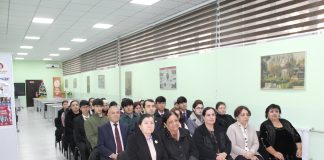 Тамошои дастаҷамъонаи пахши мустақими Паёми Асосгузори сулҳу ваҳдати миллӣ-Пешвои миллат, Президенти Ҷумҳурии Тоҷикистон муҳтарам Эмомалӣ Раҳмон дар факултети филологияи рус